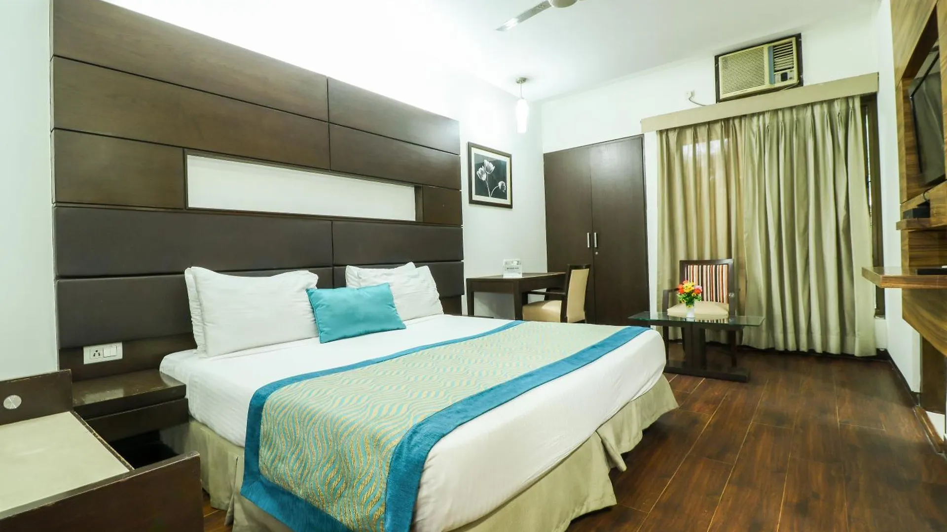 Stunning Studio Apt Gurgaon Close To Mg Road Metro 0*,  India